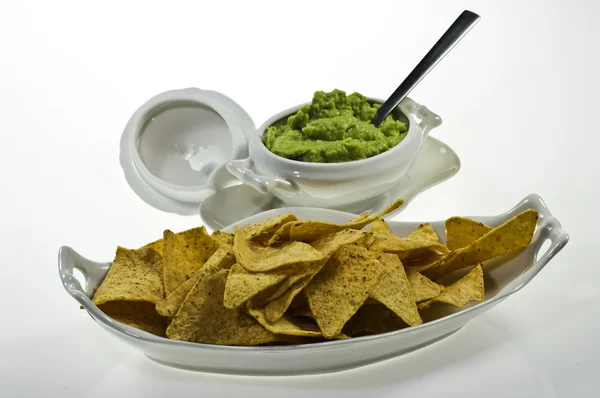 Guacamole a nachos — Stock fotografie