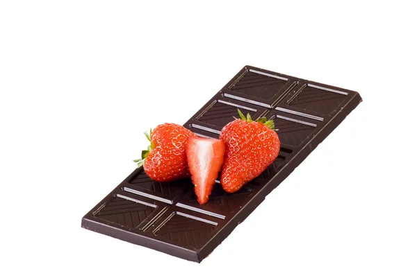 Dunkle Schokolade und Erdbeeren — Stockfoto
