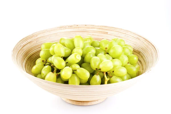 Frutti Dell Uva Ciotola Legno Isolati Bianco — Foto Stock
