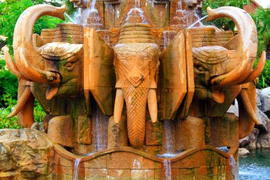 Elephant fountain clipart