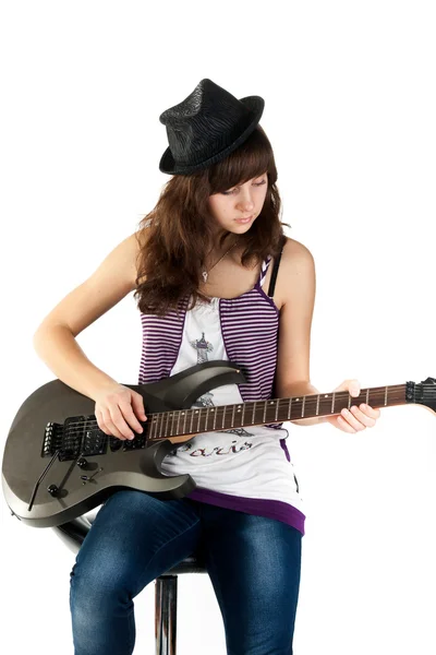 Beautiful girl playing the guitar — Stock Photo, Image