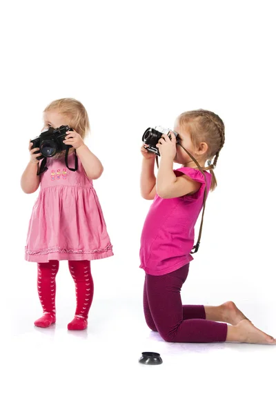 Дети фотографируют — стоковое фото