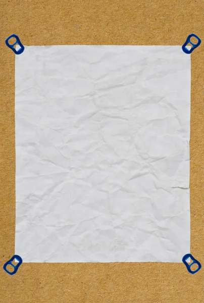 Isoler le papier blanc utilisé sur fond de papier recyclé — Photo