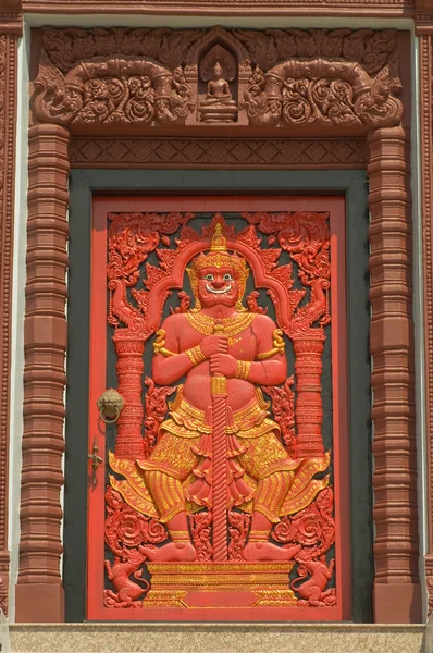 Puerta de arte tailandés en templo tailandés — Foto de Stock