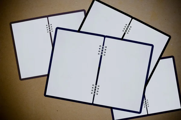 Eski Kağıt Arka Plan Beyaz Dizüstü Bilgisayarlar — Stok fotoğraf