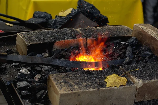 Ogień, żelazo, spadek — Zdjęcie stockowe