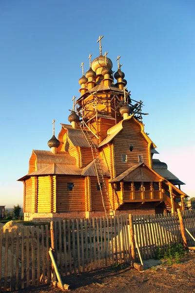 Κατασκευή ενός νέου ναού ξύλινα — Φωτογραφία Αρχείου