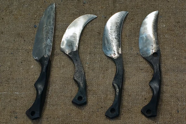 Vier gefälschte Messer auf Beutezug. lizenzfreie Stockfotos