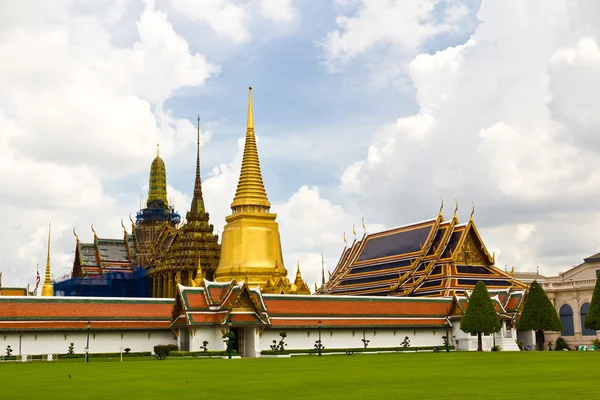 Thai temple church — Stock Photo, Image