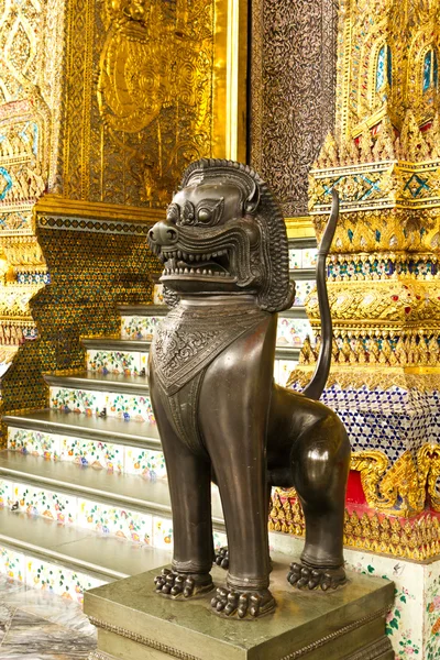 Statua del leone in stile tailandese — Foto Stock