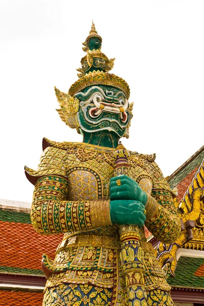 传统的泰式风格的巨型雕像 — 图库照片