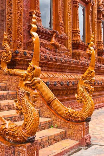 Ancient naga starue in thai temple — Stock Photo, Image