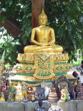 Thai Buddhist shrine clipart