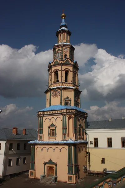 Petropawlowsker Kathedrale in Kasan. Glockenturm. — Stockfoto