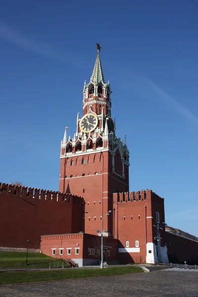 Moskva. Kreml. Spasská věž. — Stock fotografie
