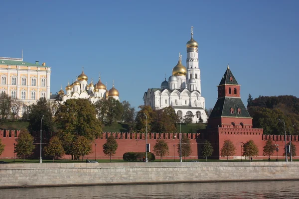 Coupoles du Kremlin de Moscou . — Photo