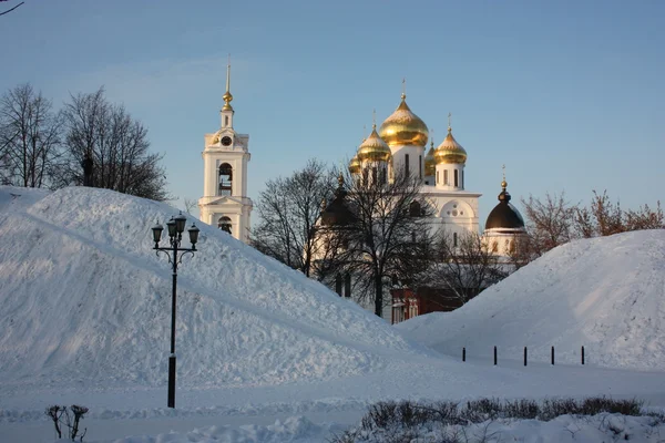 ロシア モスクワ地域 世紀のドミトロフ クレムリンのウスペン スキー大聖堂 — ストック写真