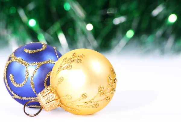 Boże Narodzenie złoty i niebieski kul — Zdjęcie stockowe