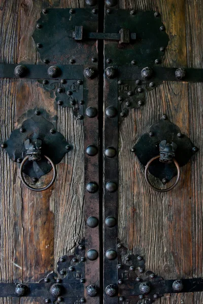 古い木製のドア ロイヤリティフリーのストック画像