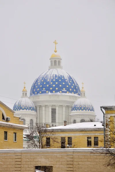 Cupola della Santa Trinità Chiesa delle Guardie di Vita Reggimento Izmailovsky — Foto Stock