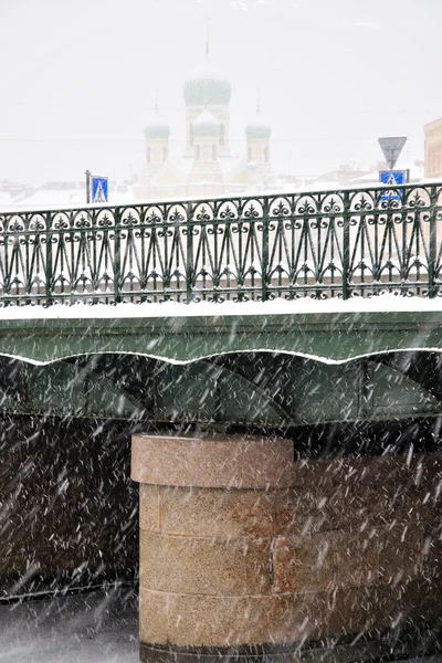 Widoki z Sankt Petersburga, Sobór Całunu śnieg — Zdjęcie stockowe