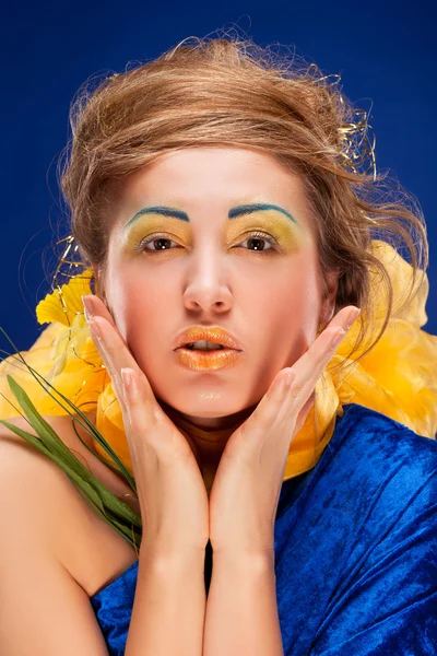 Kvinna med glamour make-up — Stockfoto