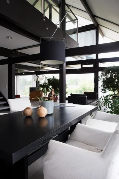 Casa moderna, sala de estar con muebles modernos — Foto de Stock