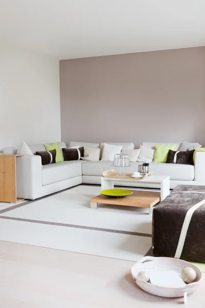 Casa moderna, sala de estar con muebles modernos —  Fotos de Stock