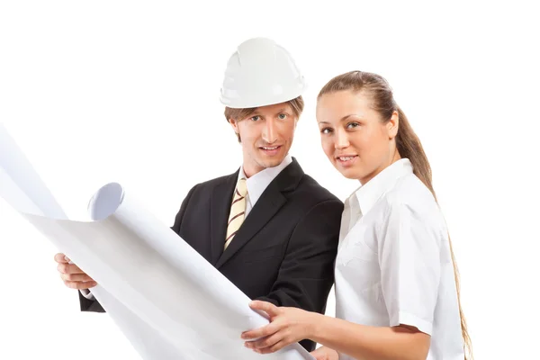 Um arquiteto usando um chapéu duro e colega de trabalho — Fotografia de Stock