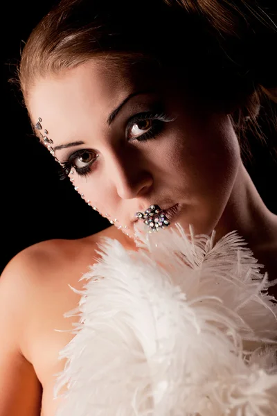 Frau mit Kristall-Glamour-Make-up — Stockfoto