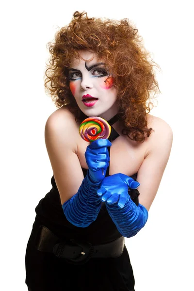 Kvinna mime med teatraliska makeup sång — Stockfoto