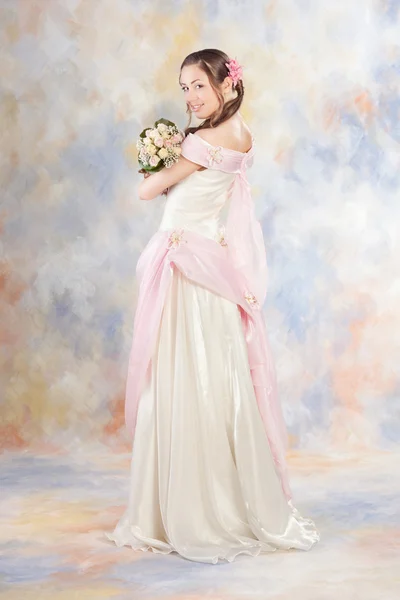 Όμορφη γυναίκα ντυμένη νύφη — Φωτογραφία Αρχείου