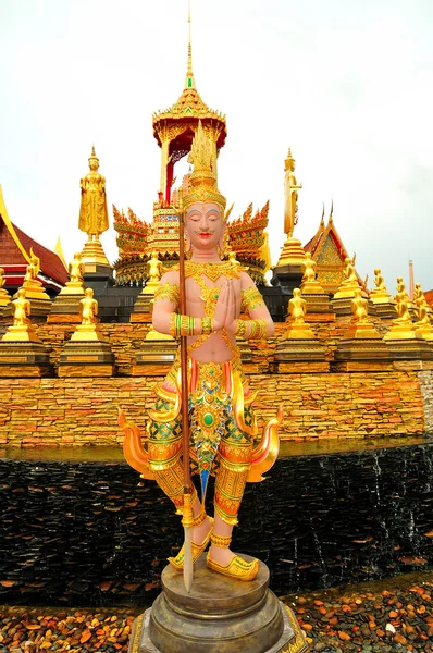 Ramayana gösteren Tayland heykel — Stok fotoğraf