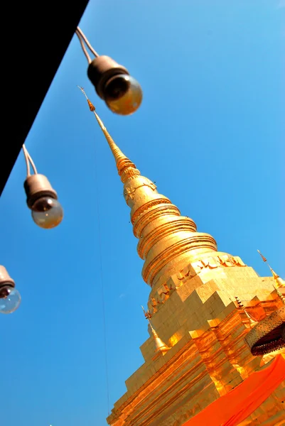扫管笏泰国。在泰国的旧庙 — 图库照片