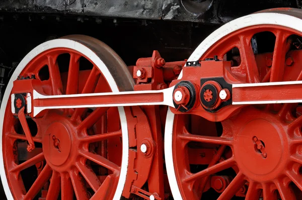 Röda hjul av årgång ånglok — Stockfoto