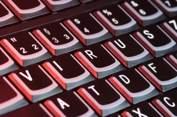 Bilgisayar klavye ile word virüs — Stok fotoğraf