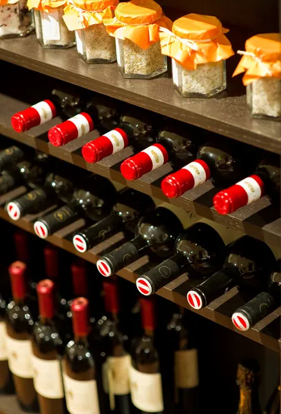 Botellas Vino Rack —  Fotos de Stock