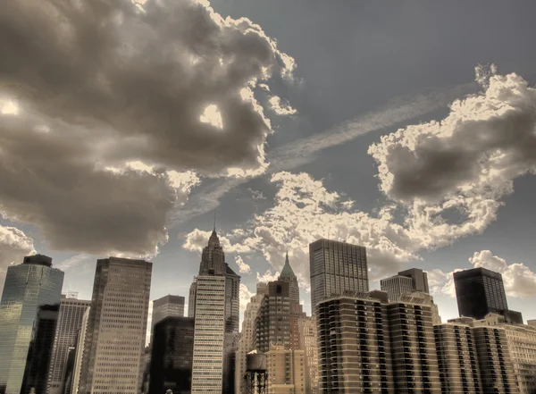 Paisaje urbano nublado — Foto de Stock
