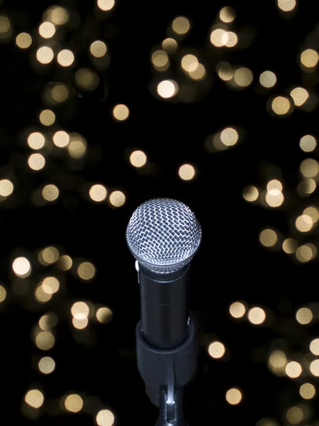 Micrófono en el escenario —  Fotos de Stock