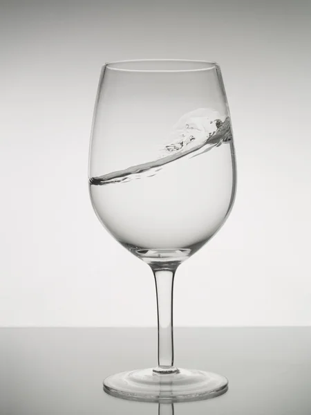 Σερφ σε ένα ποτήρι — Φωτογραφία Αρχείου