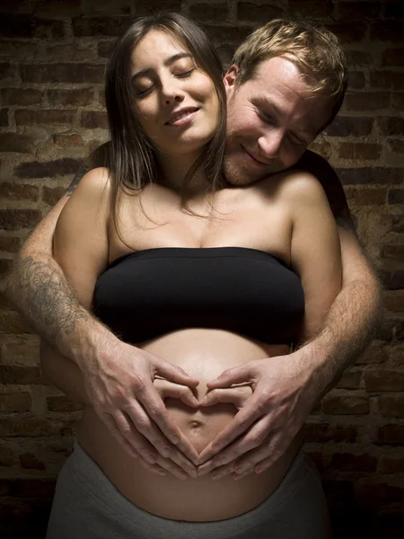 Gelukkige nieuwe ouders — Stockfoto