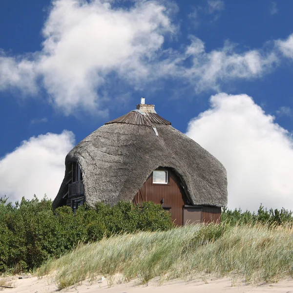 Summerhouse na praia — Fotografia de Stock