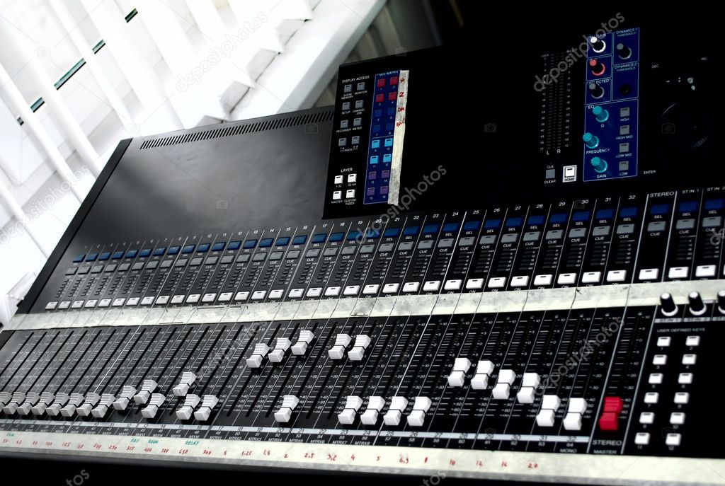 Large mixing console