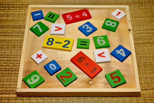 Kinder Farbiges Holzset Für Das Studium Der Mathematik Fröhliches Lernspielzeug — Stockfoto
