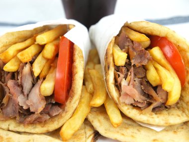 Yunan yemeği gyros