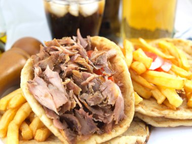 Yunan yemeği gyros