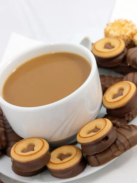Café com biscoitos de chocolate — Fotografia de Stock