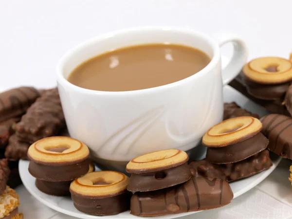 咖啡与巧克力饼干 — 图库照片