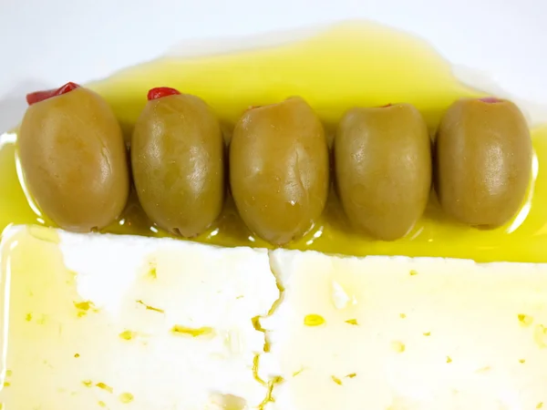 Olives and White Cheese — Stock Photo, Image