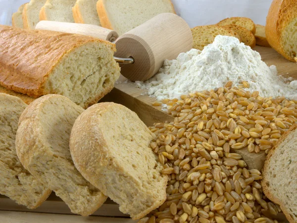 Brot und Mehl — Stockfoto